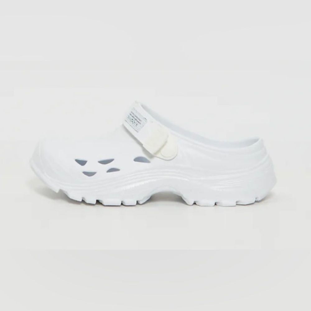 Suicoke white unisex Mok from La Garconne 40 or 10